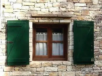 αδαμαντία 3* Γάιος