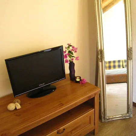 Hotel de apartamente Adamantia 3*